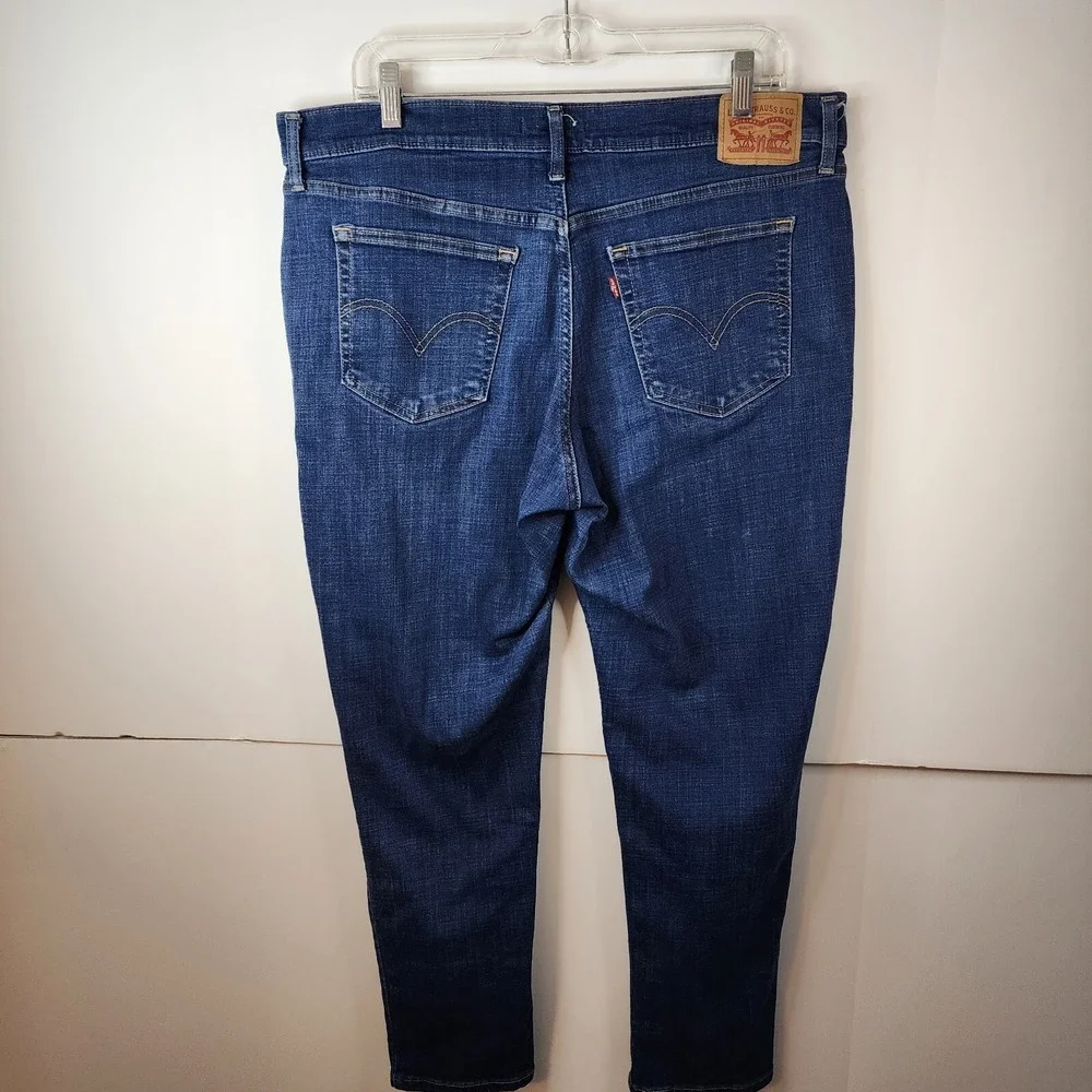 Levi's Womens Boyfriend Jeans Size 32 Blue Dark Wash Denim Inseam 27